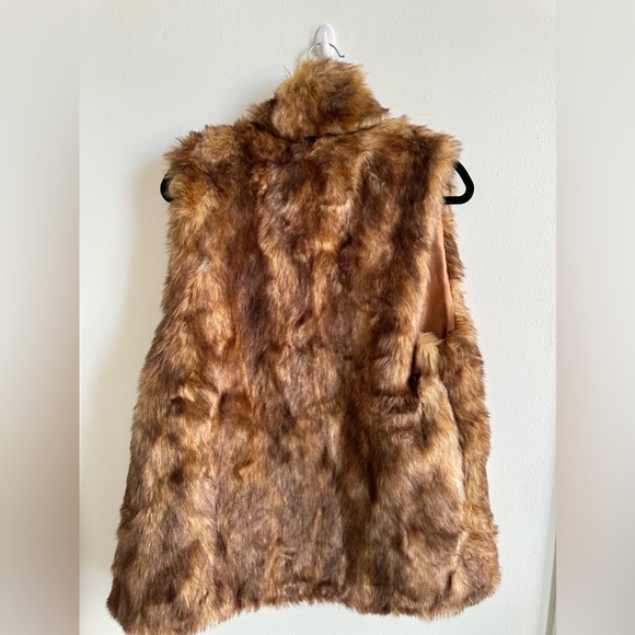 Brown Faux Fur Vest - Picture 2 of 2